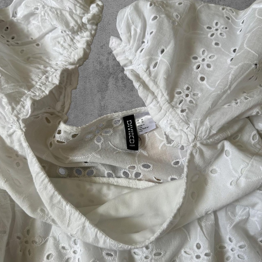 H&M White Eyelet Puff Sleeve Tiered Babydoll Mini Dress Womens Size M - Picture 3 of 5